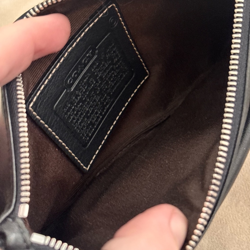 COACH SoHo Vintage Black & Brown Leather Wristlet - Picture 9 of 11